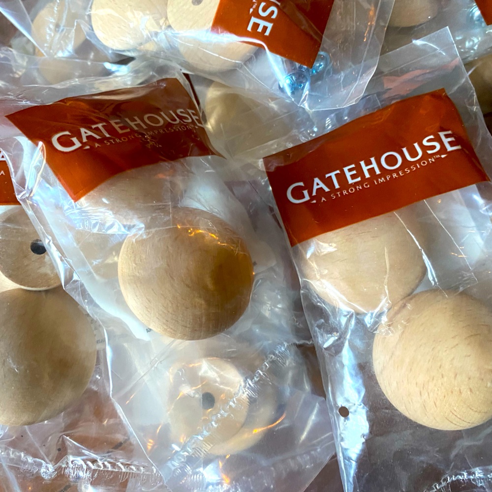 NEW Wooden Knobs 2-Pack Lot of 12